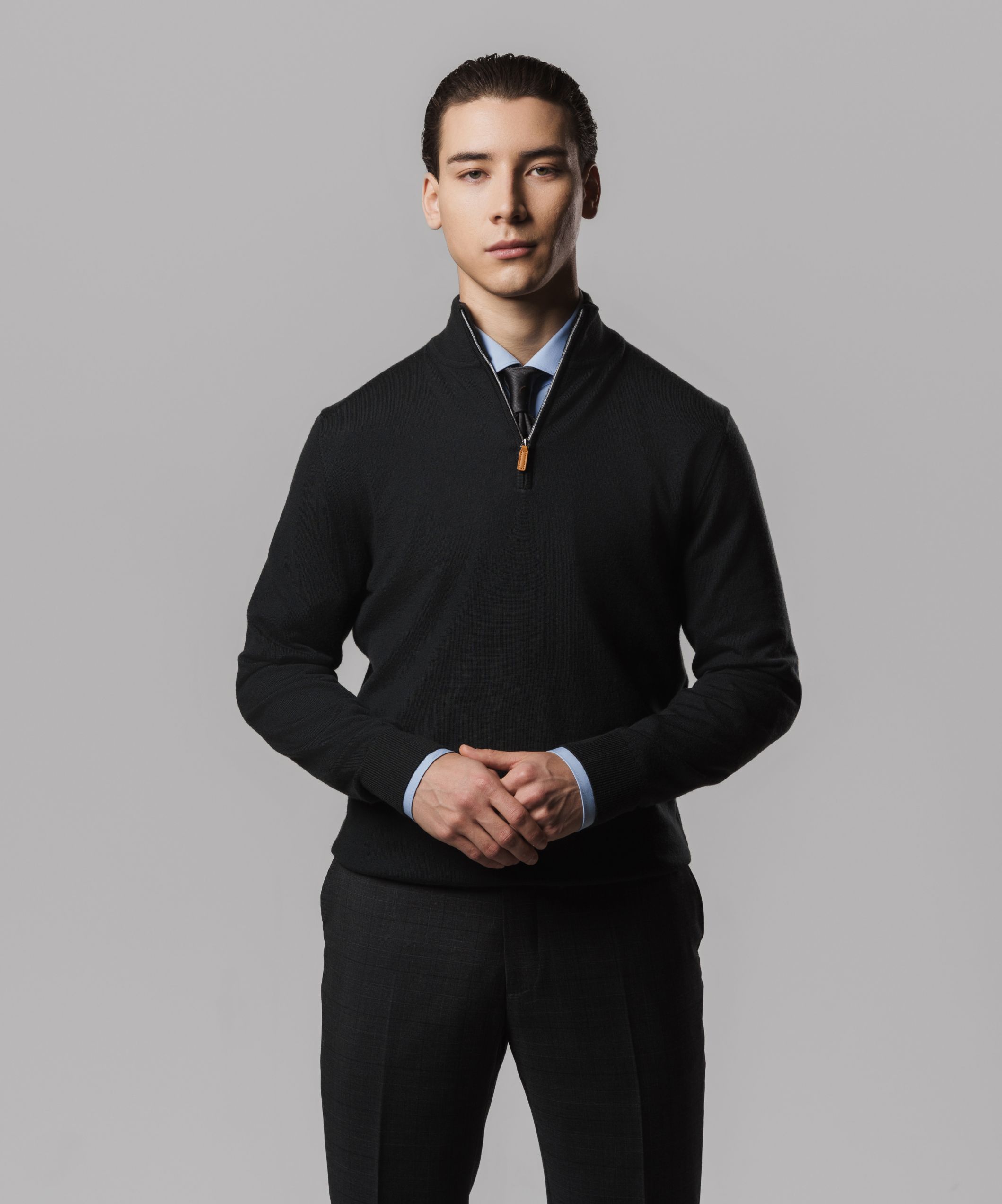 Кофта на замке