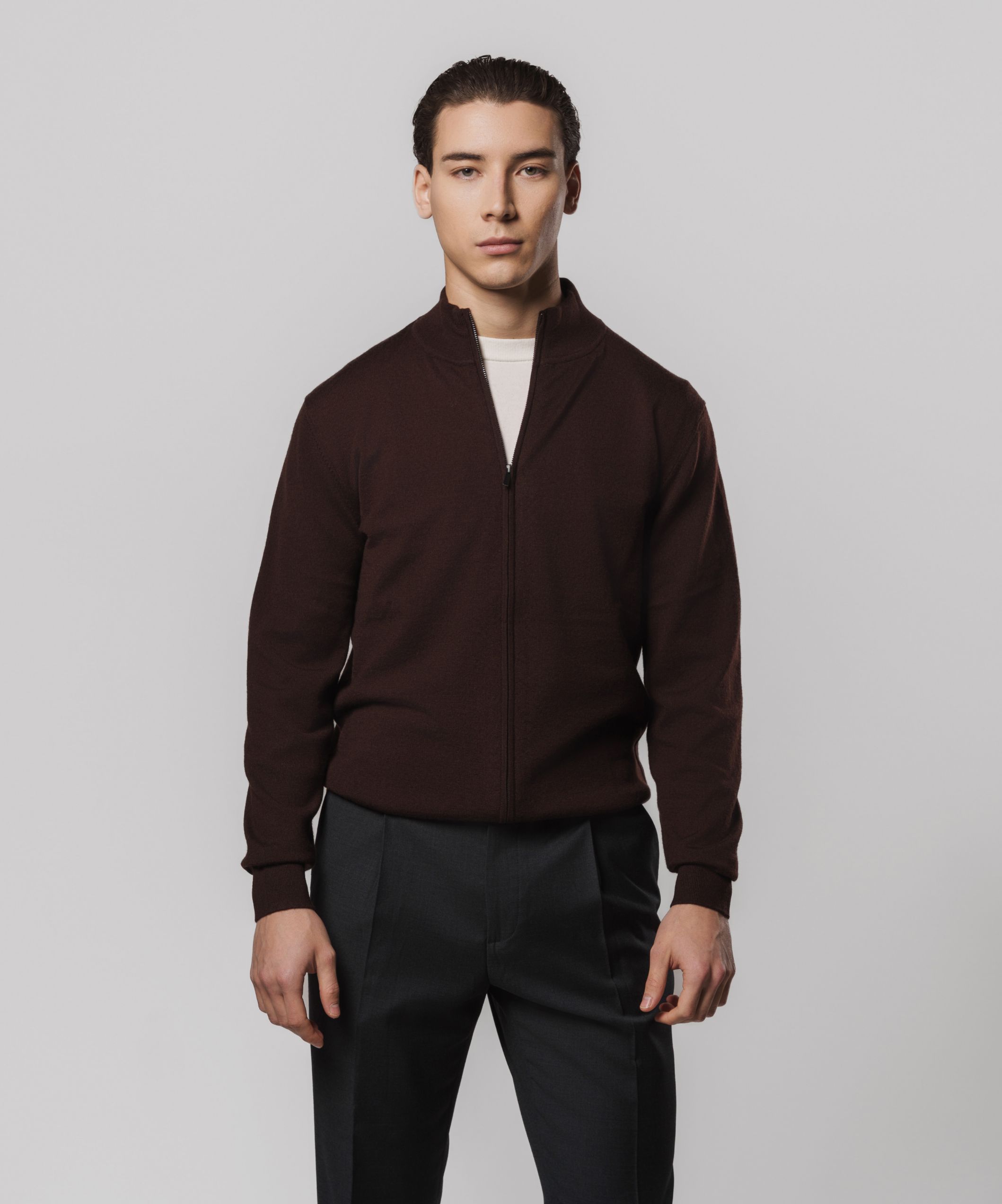 Кардиган на замке