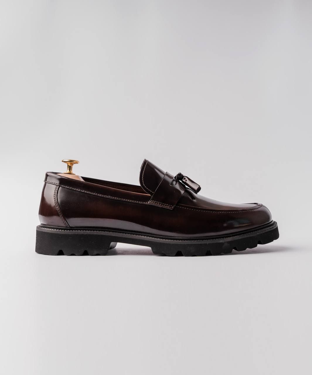 Лоферы с кисточками