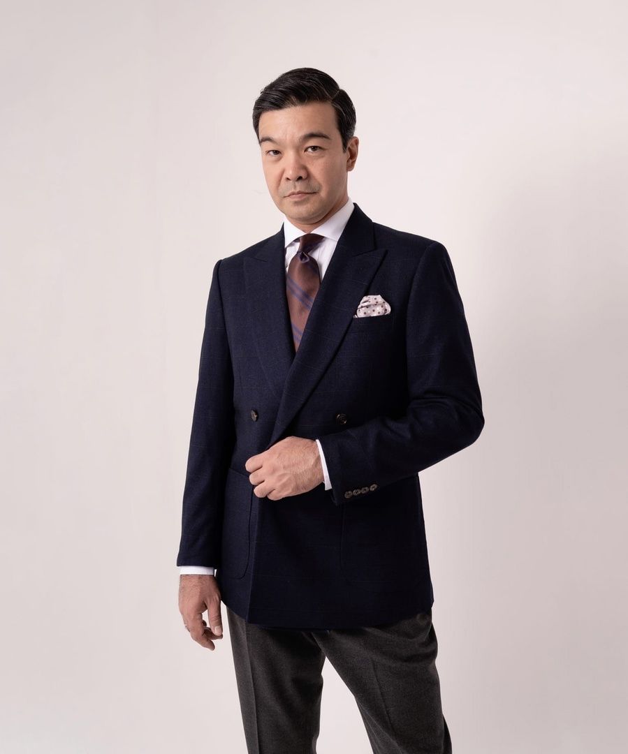 Комбинированный двубортный костюм