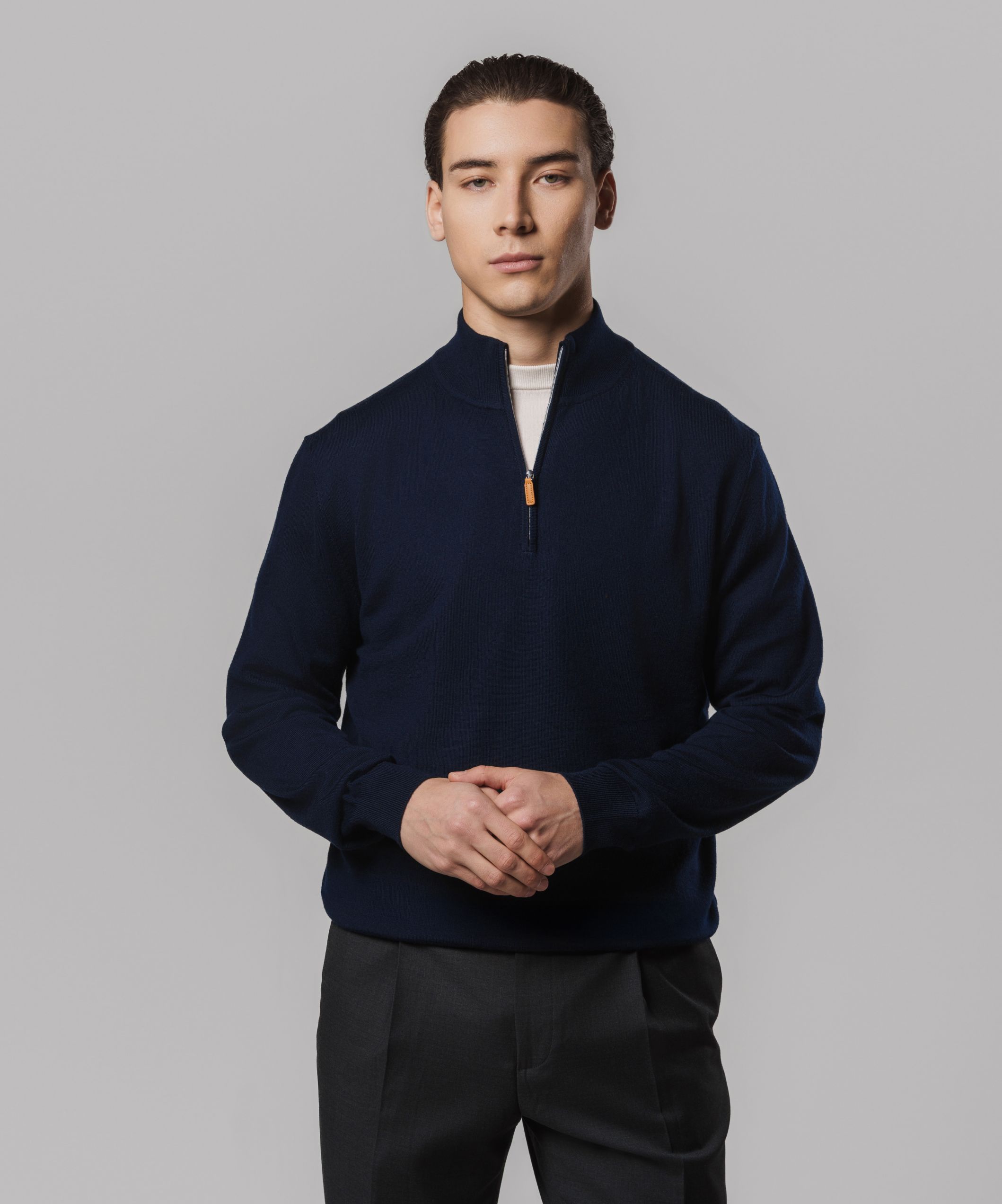 Кофта на замке