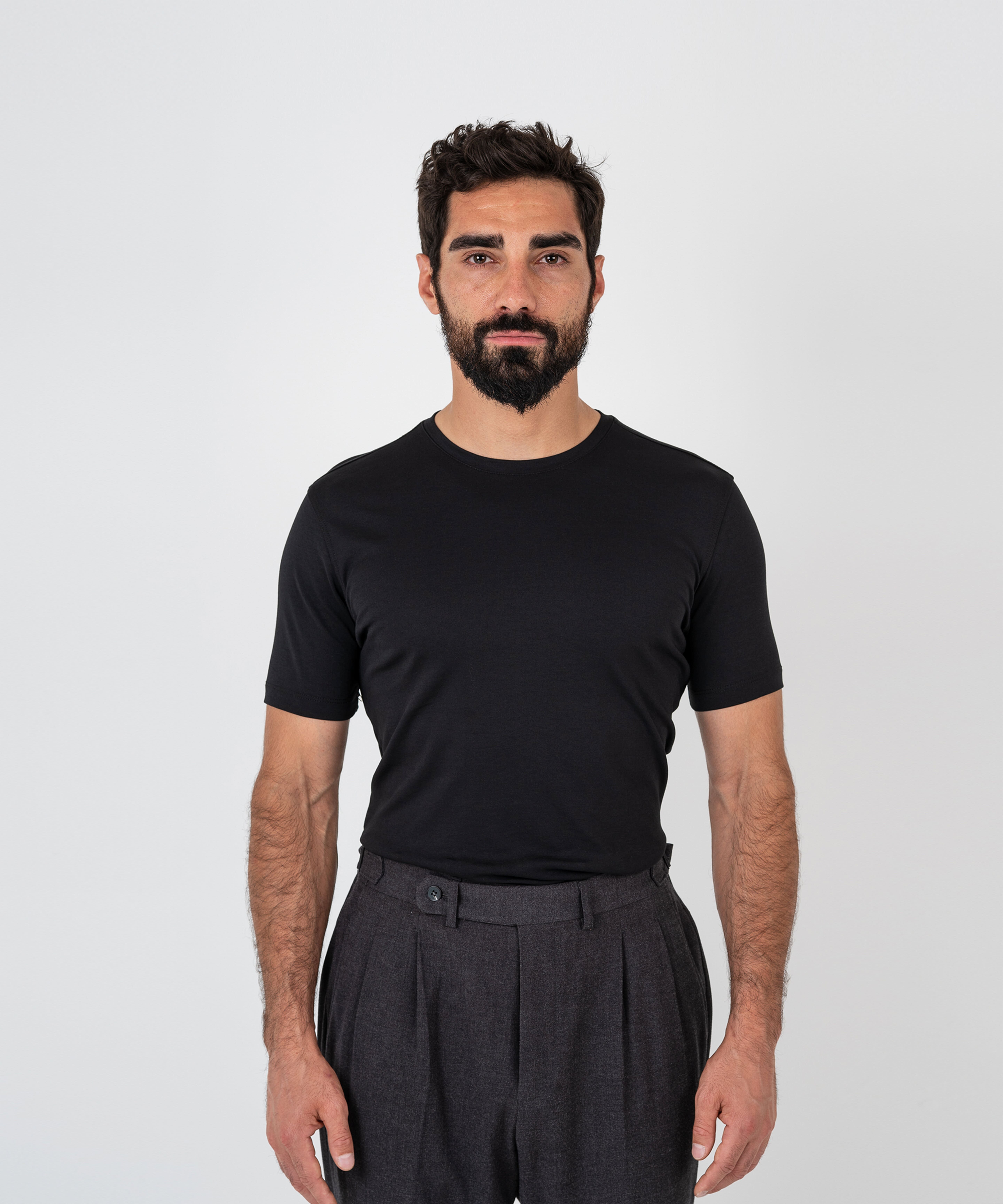 Футболка черного цвета