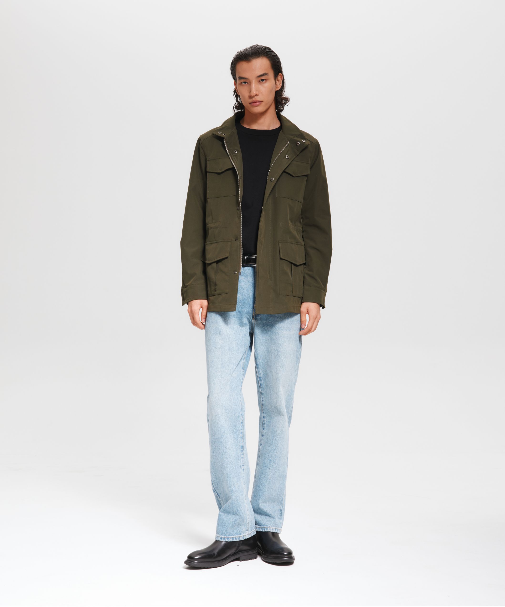 Куртка оттенка хаки