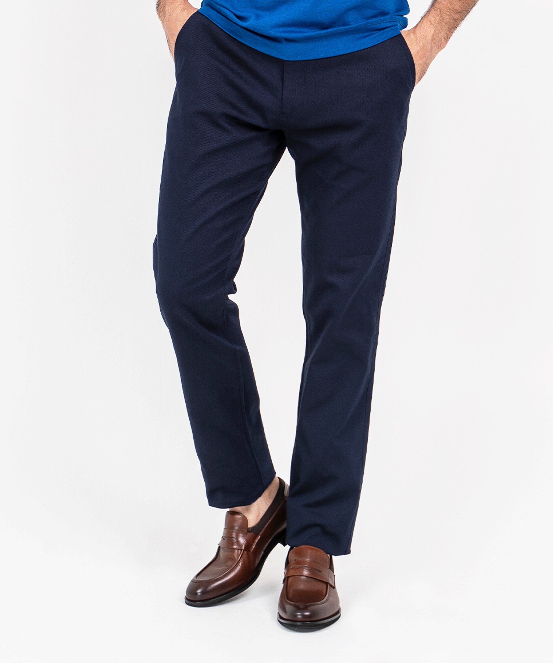 Темно-синие слаксы